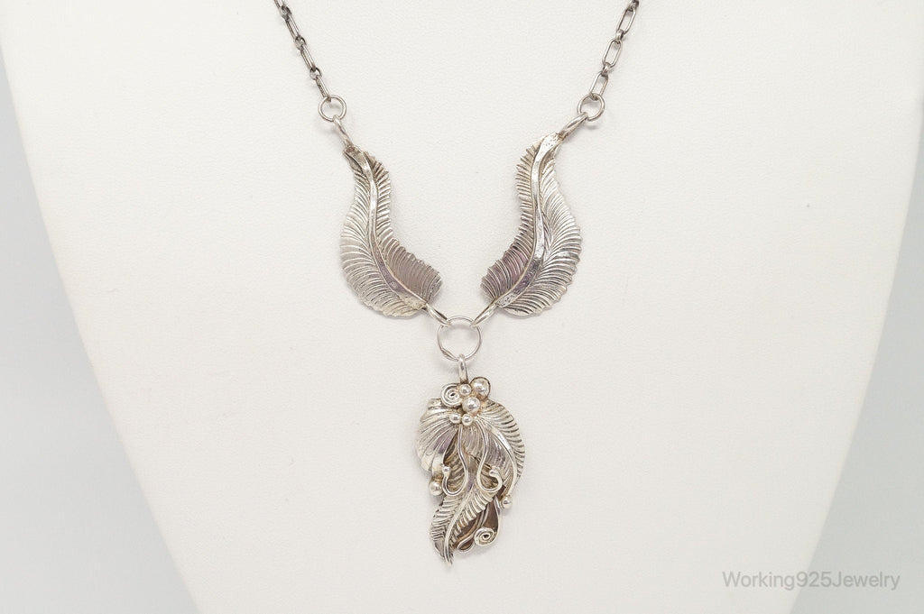 Vintage Native America F Handmade Feathers Design Sterling Silver Necklace | Jewelry > Necklaces > Pendants | Wiccan Center