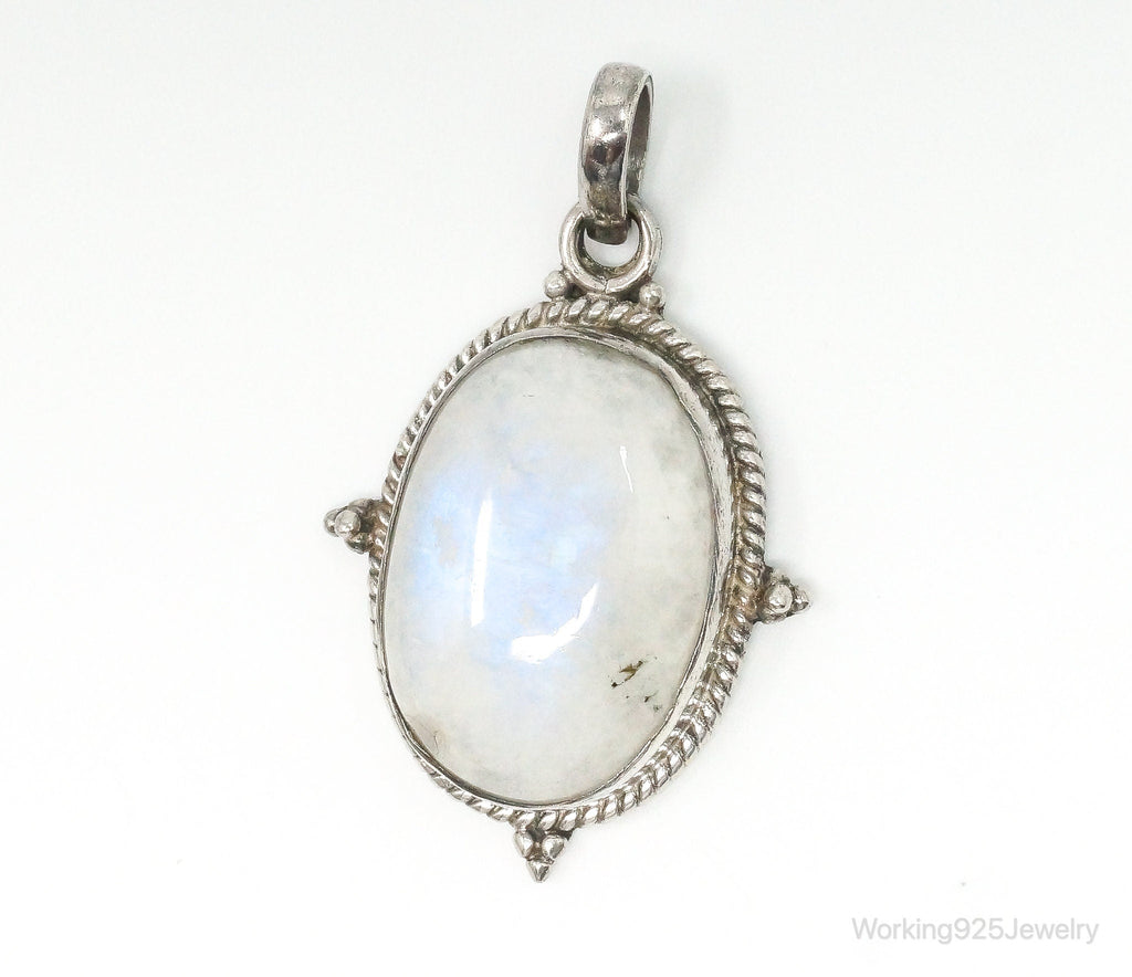Vintage Moonstone Sterling Silver Southwestern Necklace Pendant | Jewelry > Necklaces > Pendants | Wiccan Center