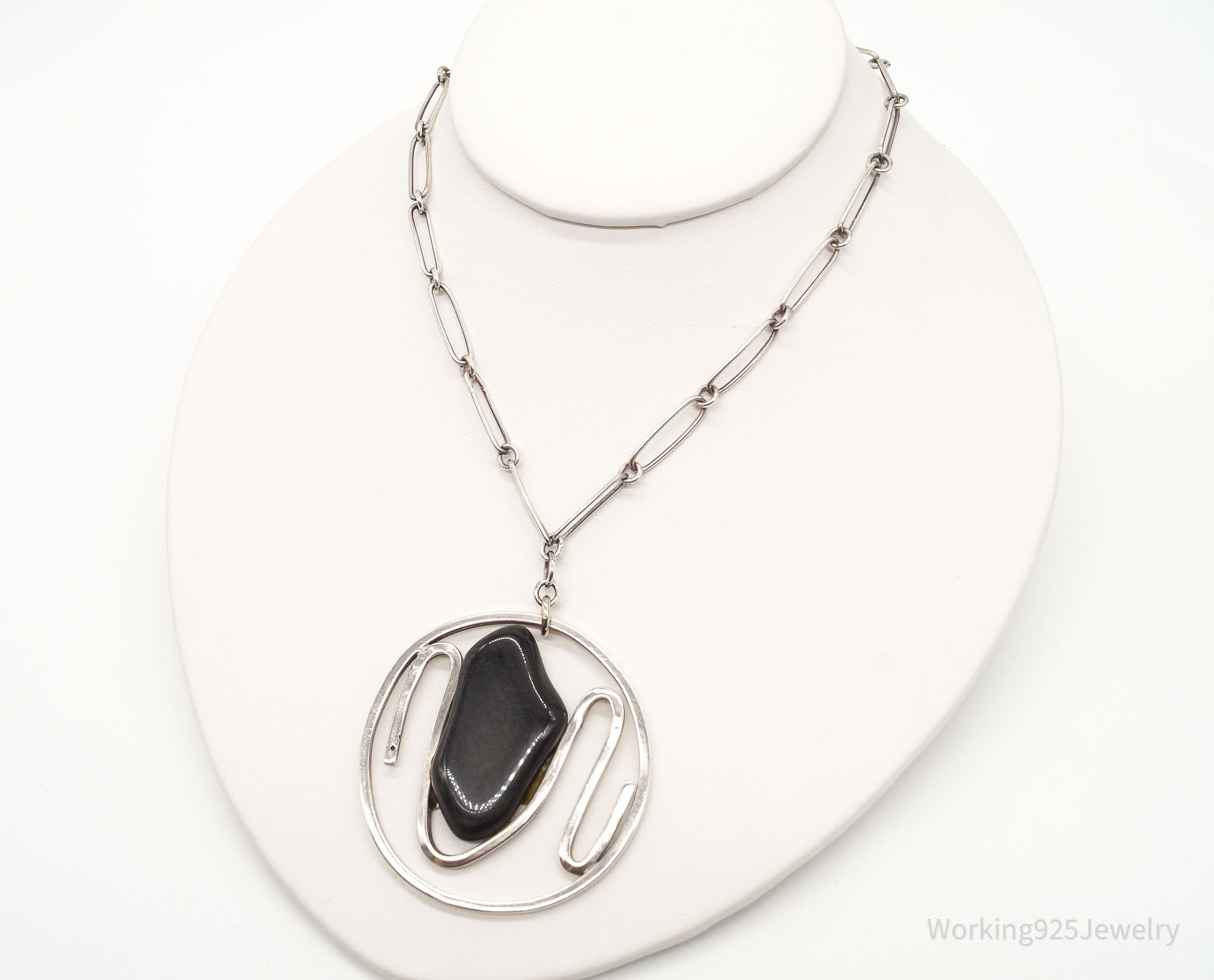Vintage Black Onyx Modernist Silver Chain Necklace | Jewelry > Necklaces > Pendants | Wiccan Center