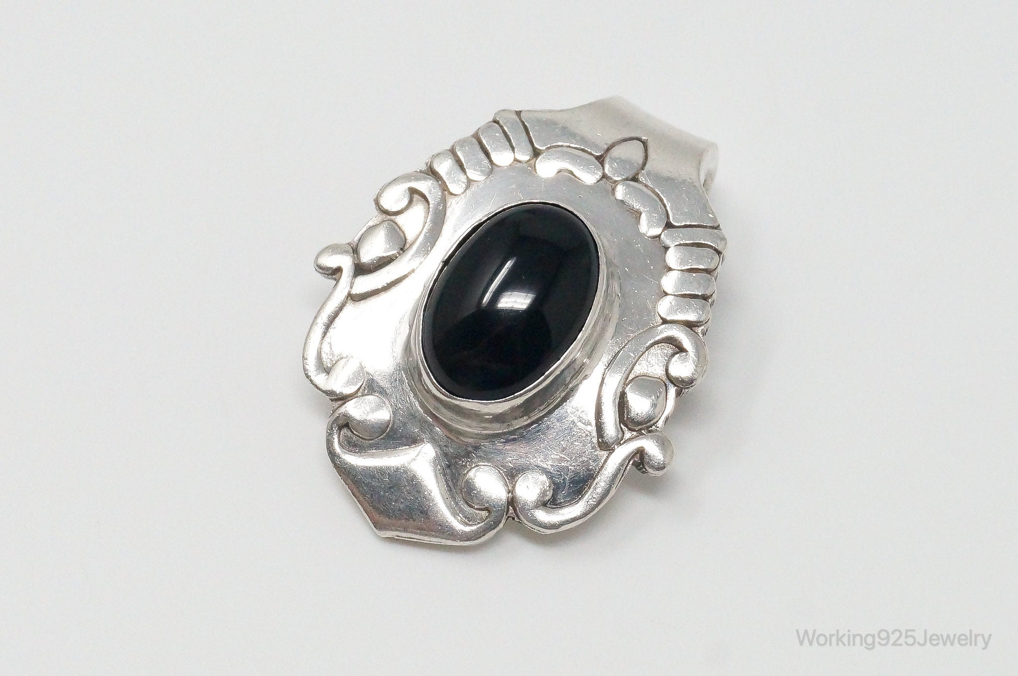 Large Vintage Mexico Black Onyx Art Deco Sterling Silver Pendant | Jewelry > Necklaces > Pendants | Wiccan Center