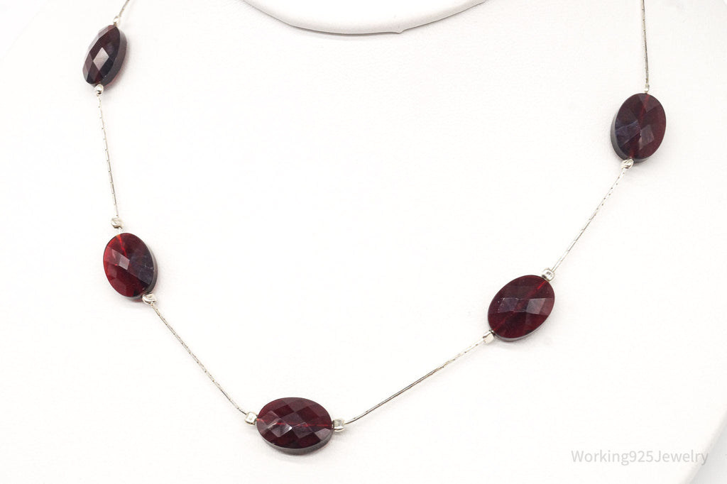 Vintage Garnet Sterling Silver Necklace 16" | Jewelry > Necklaces | Wiccan Center