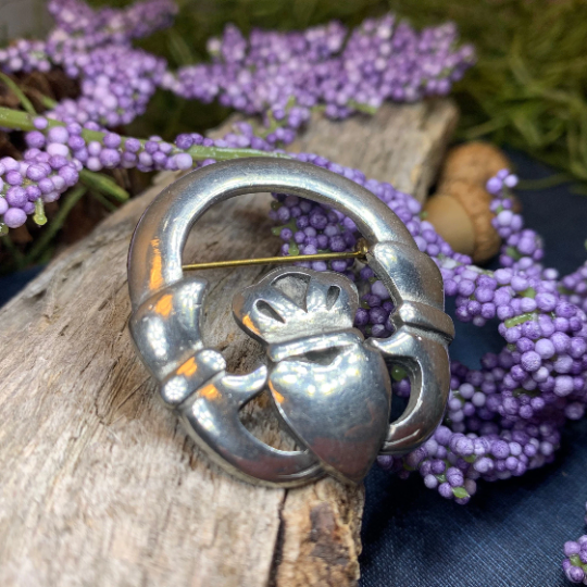 Classic Claddagh Brooch | Brooch | Wiccan Center