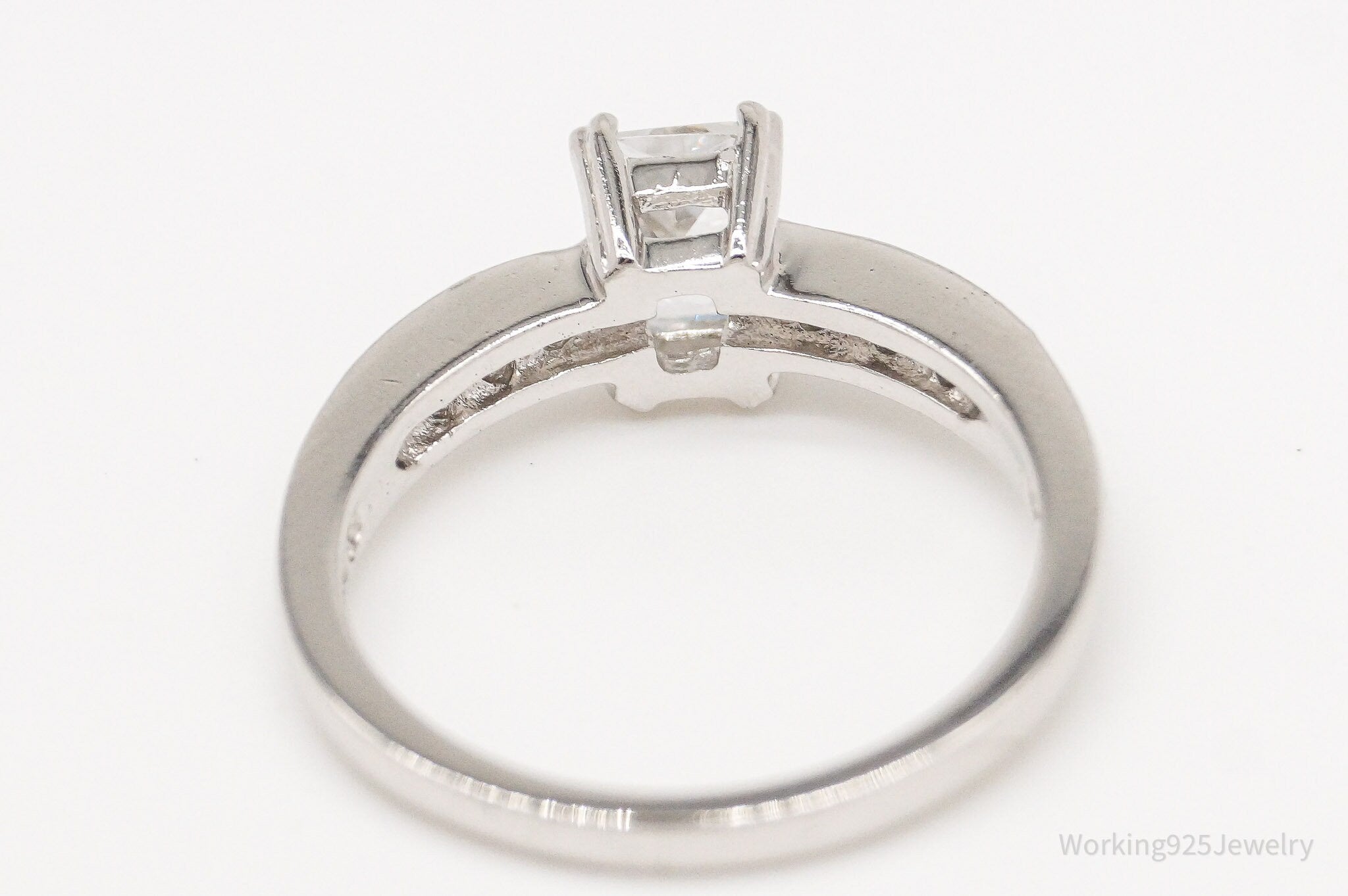 Vintage Cubic Zirconia Sterling Silver Ring - Size 8 | Jewelry > Rings | Wiccan Center