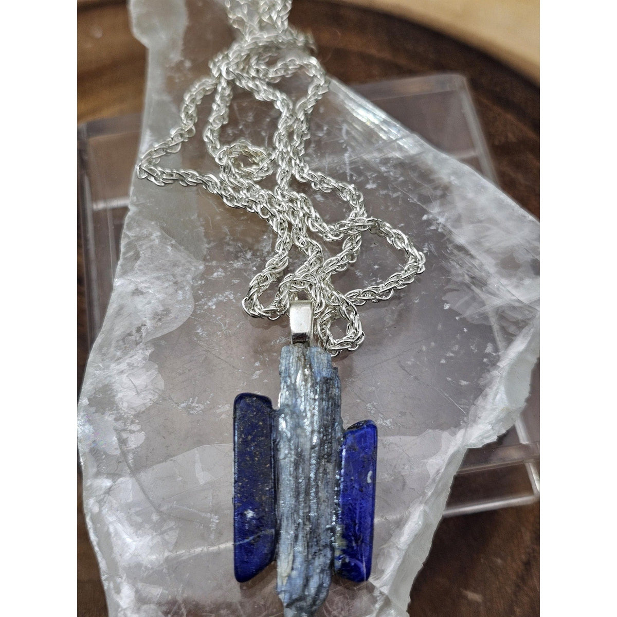 Blue Lapis Lazuli pendant