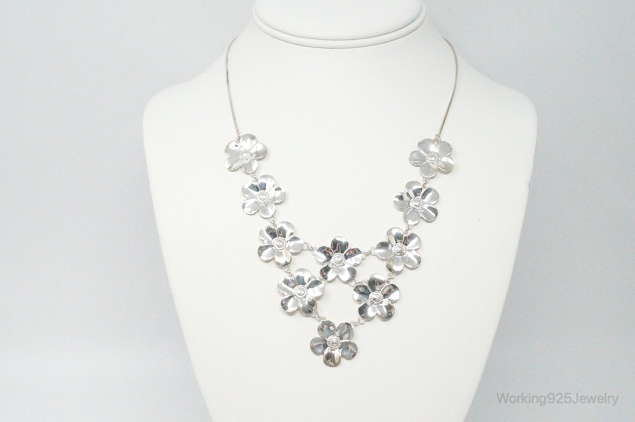 Vintage Italian Designer Paola Valentini Flowers Bib Sterling Silver Necklace | Jewelry > Necklaces > Pendants | Wiccan Center