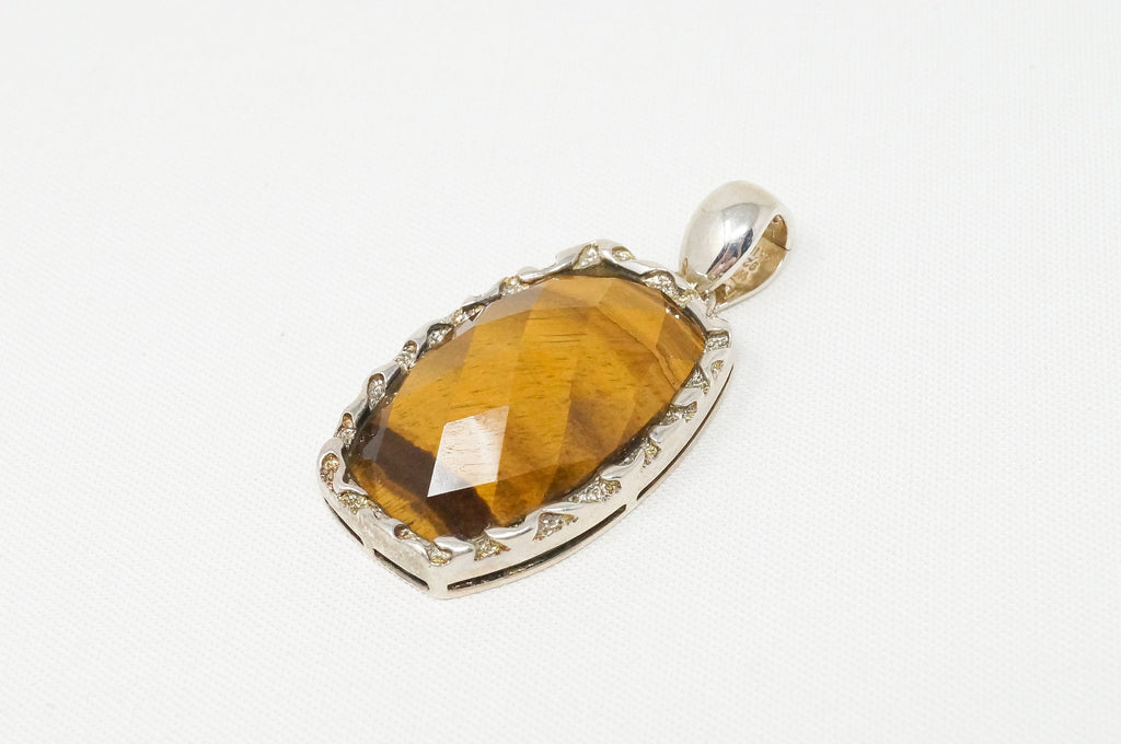 Vintage Large Tiger Eye Southwestern Sterling Silver Necklace Pendant | Jewelry > Necklaces > Pendants | Wiccan Center