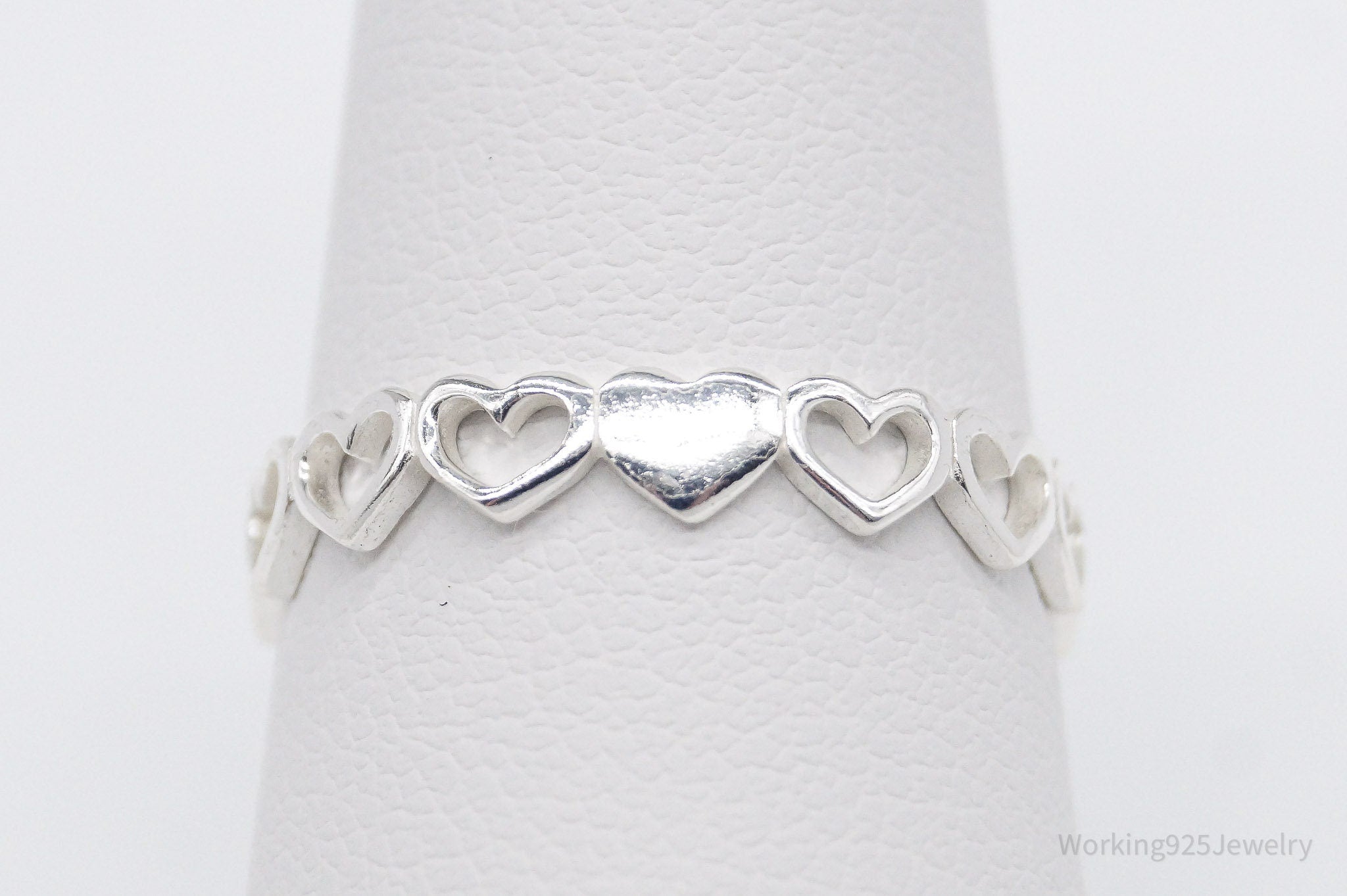 Vintage STE BEE Open Hearts Pattern Sterling Silver Band Ring - Size 8 | Jewelry > Rings | Wiccan Center