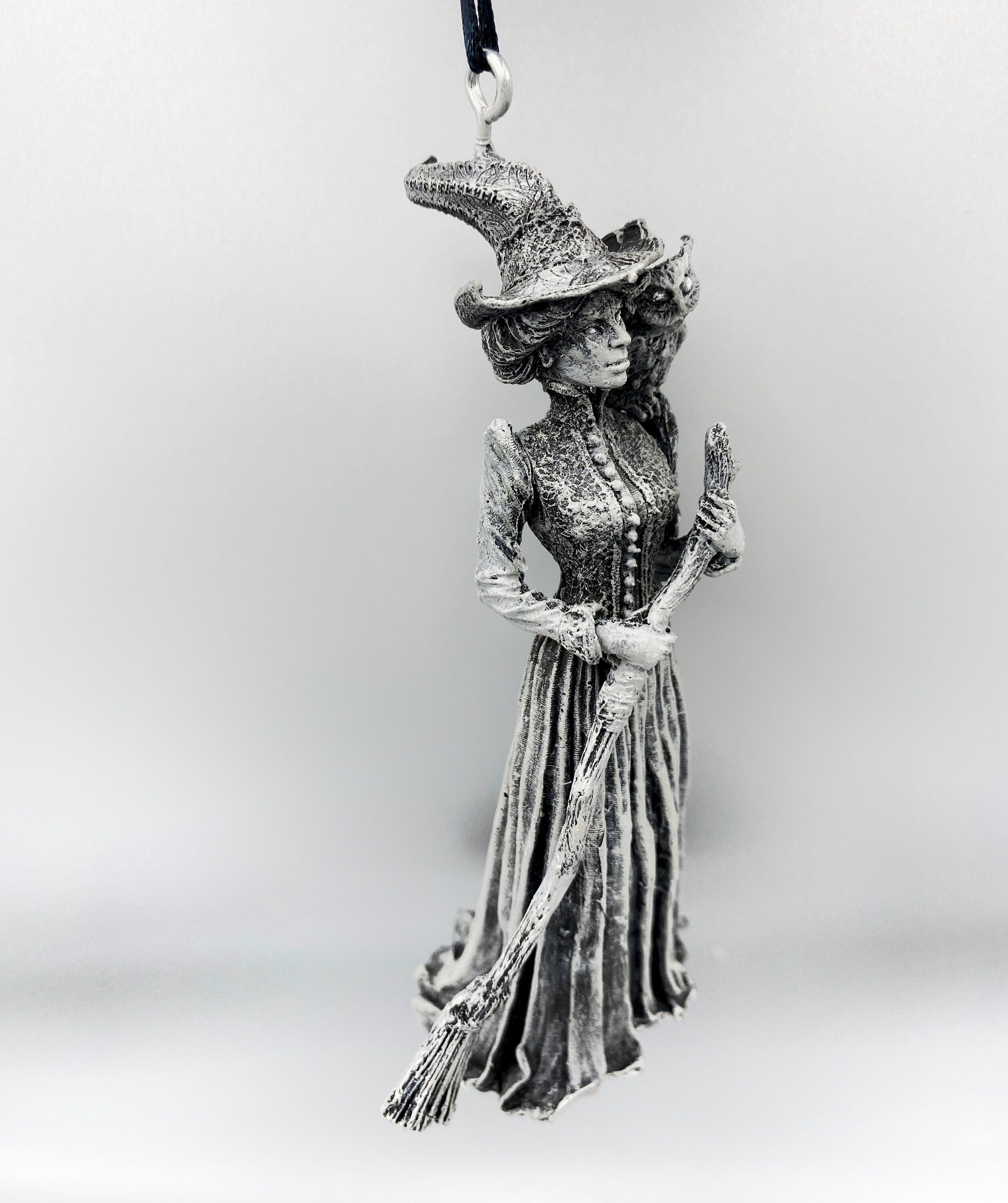 Victorian Witch Ornament, Hand Painted Resin Sculpture | Gothic VictorianFolklore Figurine |Christmas Witch Pagan Ornament for Holiday Decor