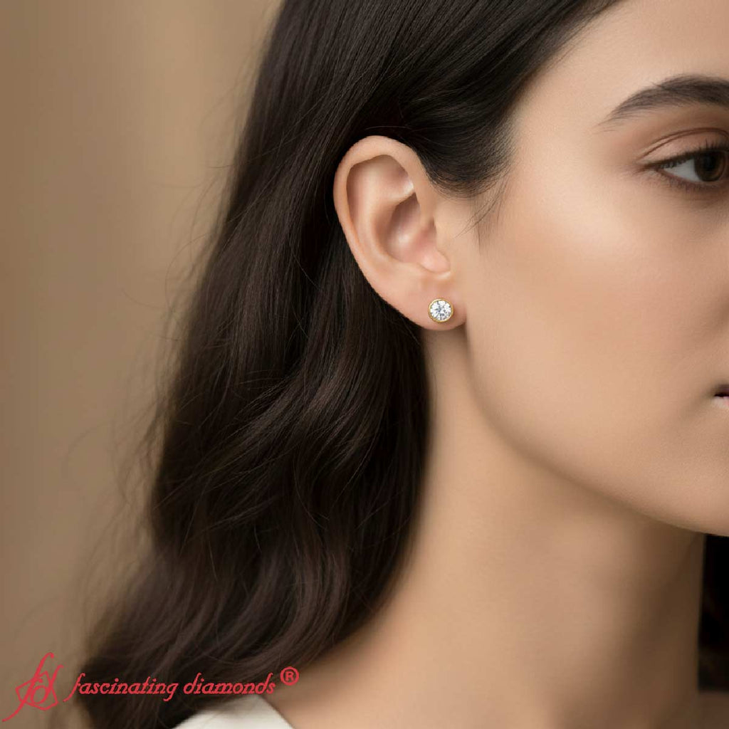 Round Cut Stud Bezel Set Earring