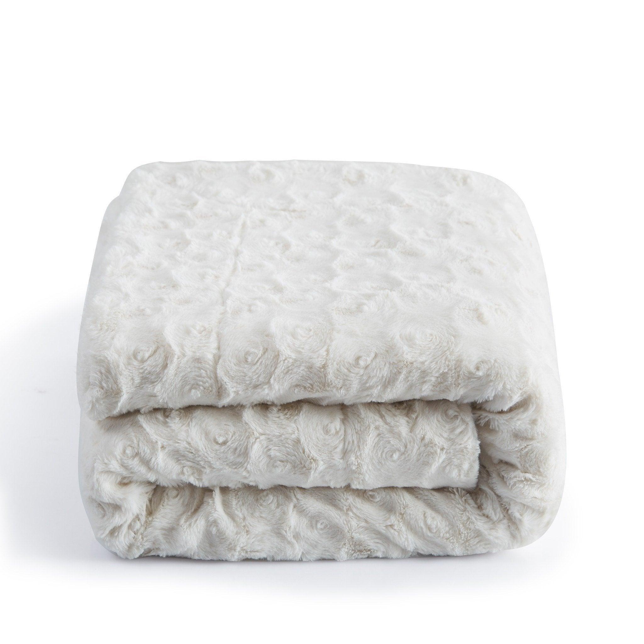 DaDa Bedding Luxury White Roses Fluffy Soft Sherpa Backside Faux Fur Throw Blanket (K11) | Throw Blankets | Wiccan Center