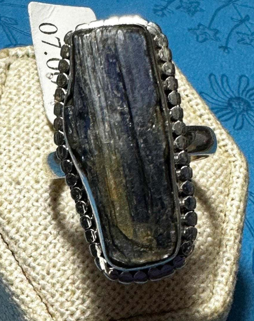 Rough Blue Kyanite Ring (07.0042) | Rings | Wiccan Center