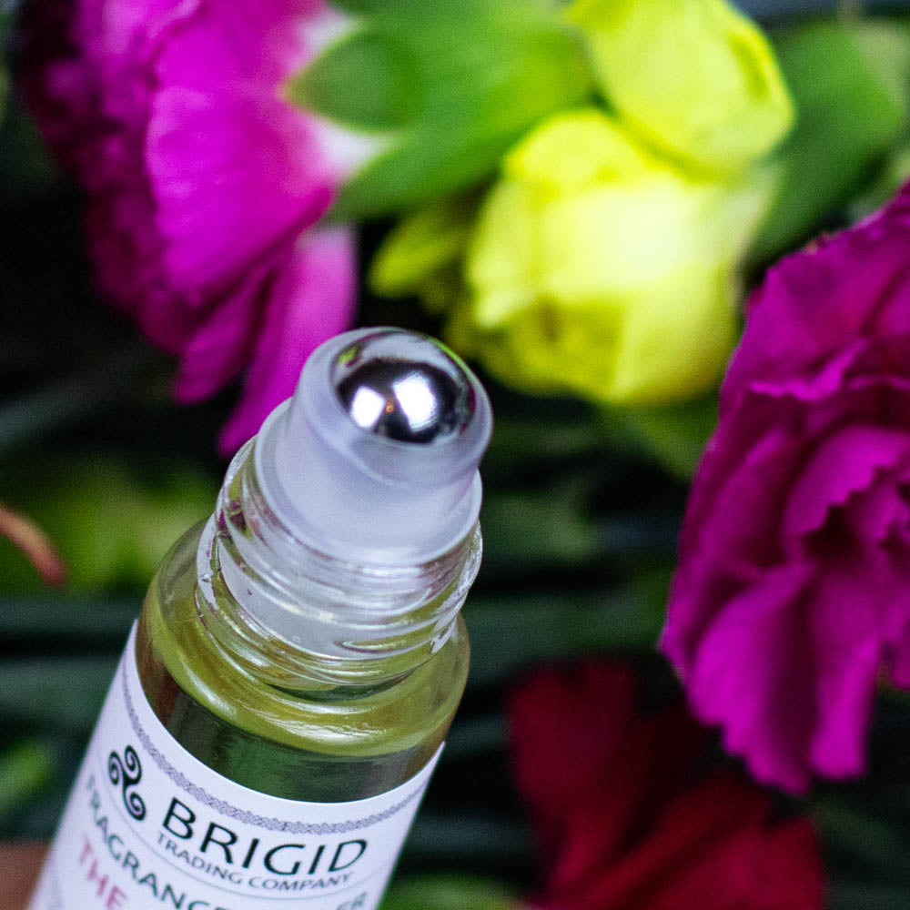 Yuletide Fragrance Roller - Juniper, Christmas Wreaths, Pine Trees, and Bonfire Smoke | perfume | Wiccan Center