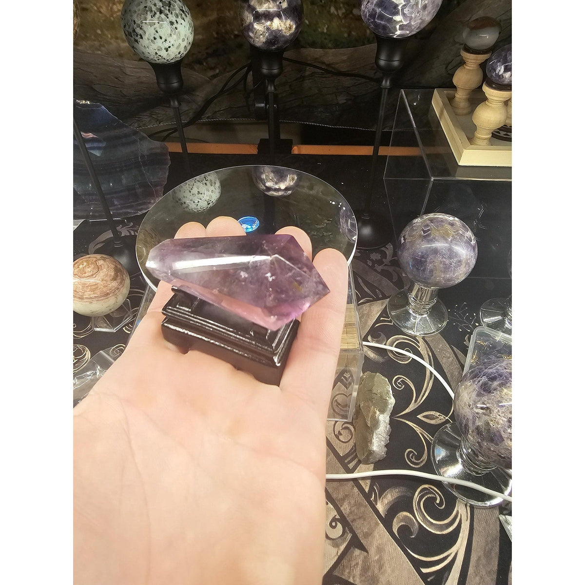 Amethyst point Japanese stand