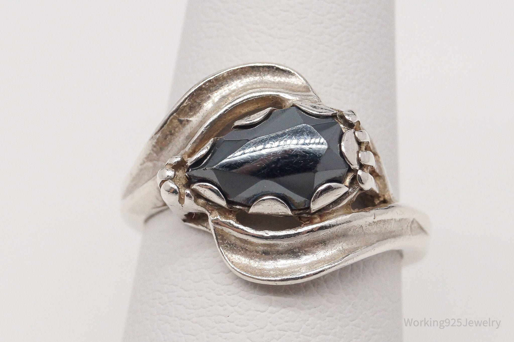 Vintage Mid Century Hematite Sterling Silver Ring - Size 6 | Jewelry > Rings | Wiccan Center