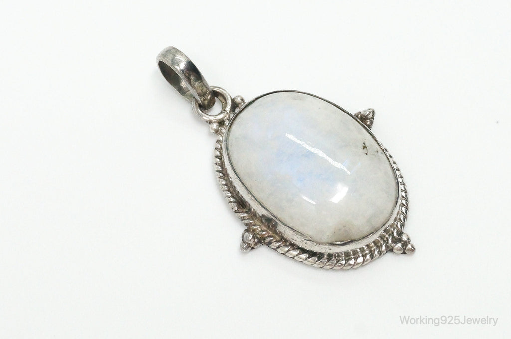 Vintage Moonstone Sterling Silver Southwestern Necklace Pendant | Jewelry > Necklaces > Pendants | Wiccan Center