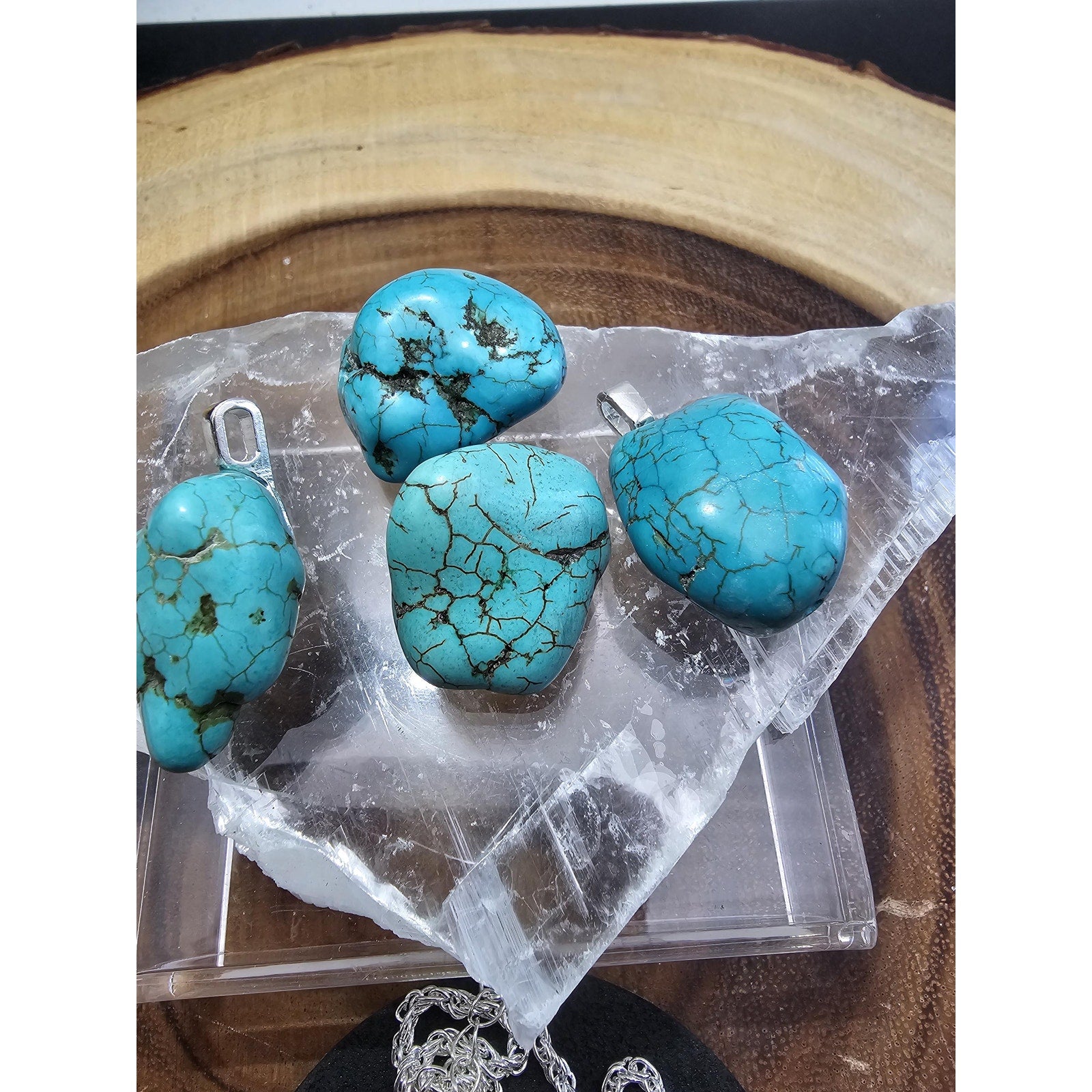 Howlite Turquoise Pendant w/16in 925 silver chain