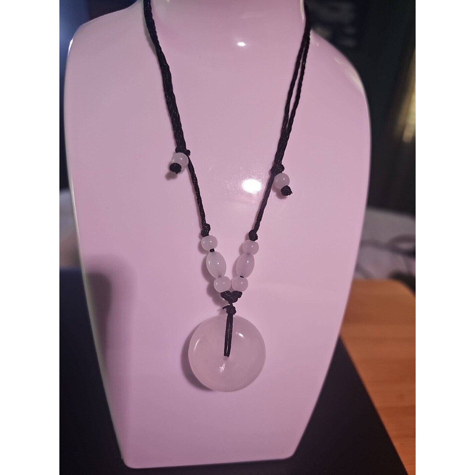 Beautiful! Natural Jade Peace Lucky Buckle Pendant Necklace Healing Adjustable