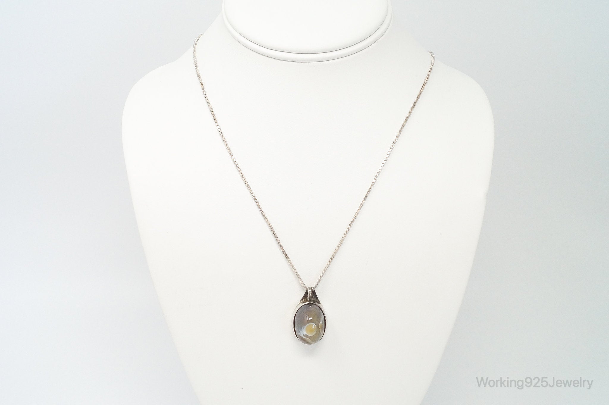 Vintage Agate Sterling Silver Necklace | Jewelry > Necklaces > Pendants | Wiccan Center