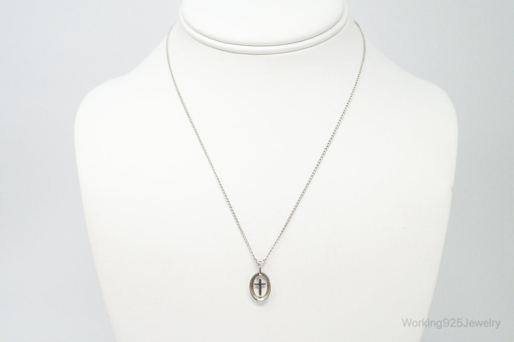 Vintage Designer Marvel Cross Sterling Silver Necklace | Jewelry > Necklaces > Pendants | Wiccan Center