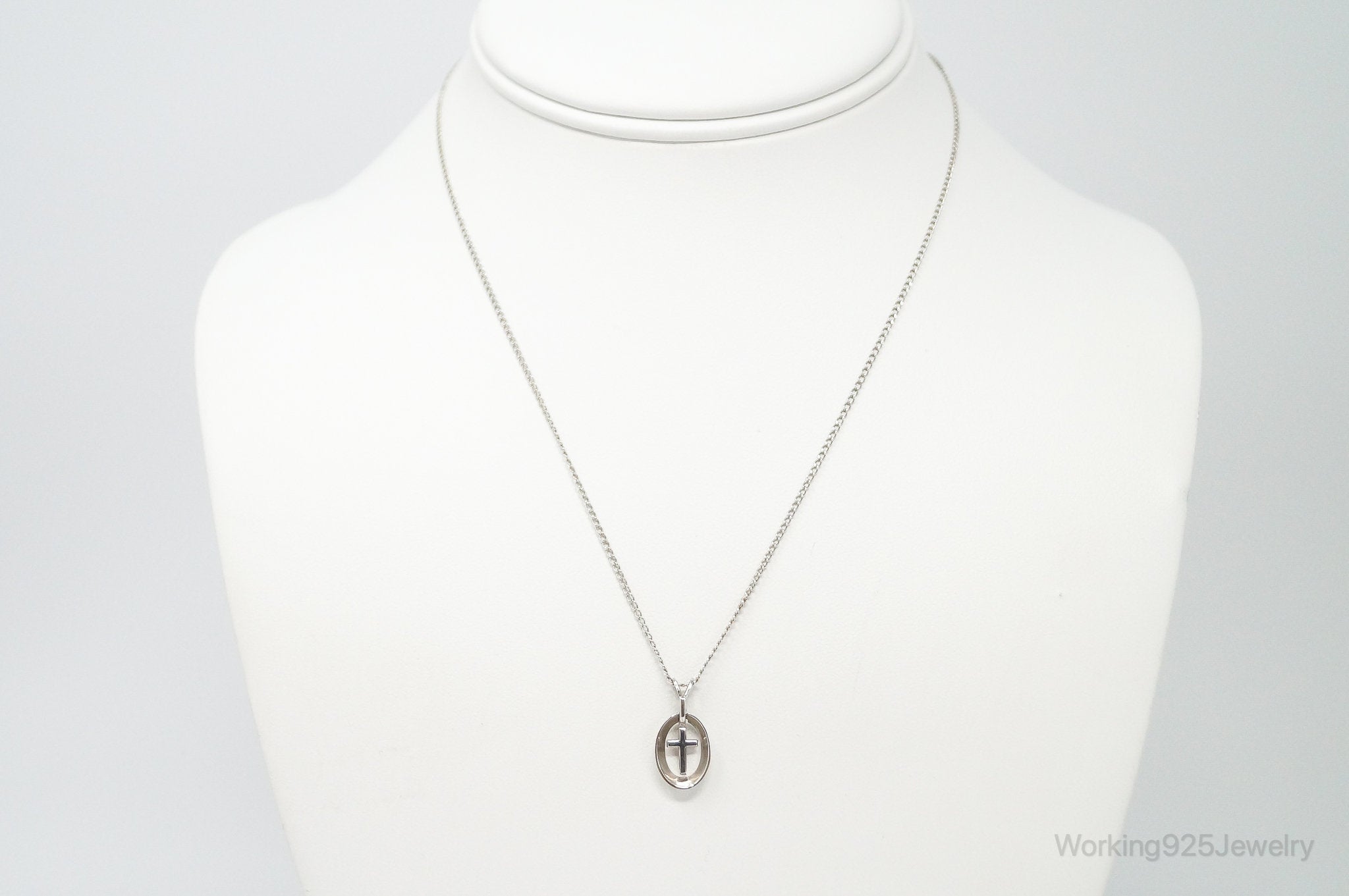 Vintage Designer Marvel Cross Sterling Silver Necklace | Jewelry > Necklaces > Pendants | Wiccan Center