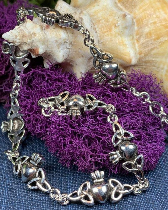 Lavena Celtic Knot Claddagh Bracelet in Sterling Silver | Link Bracelet | Wiccan Center