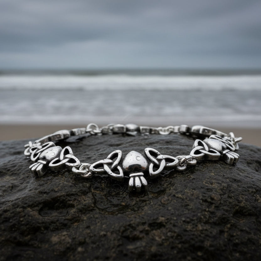 Lavena Celtic Knot Claddagh Bracelet in Sterling Silver | Link Bracelet | Wiccan Center