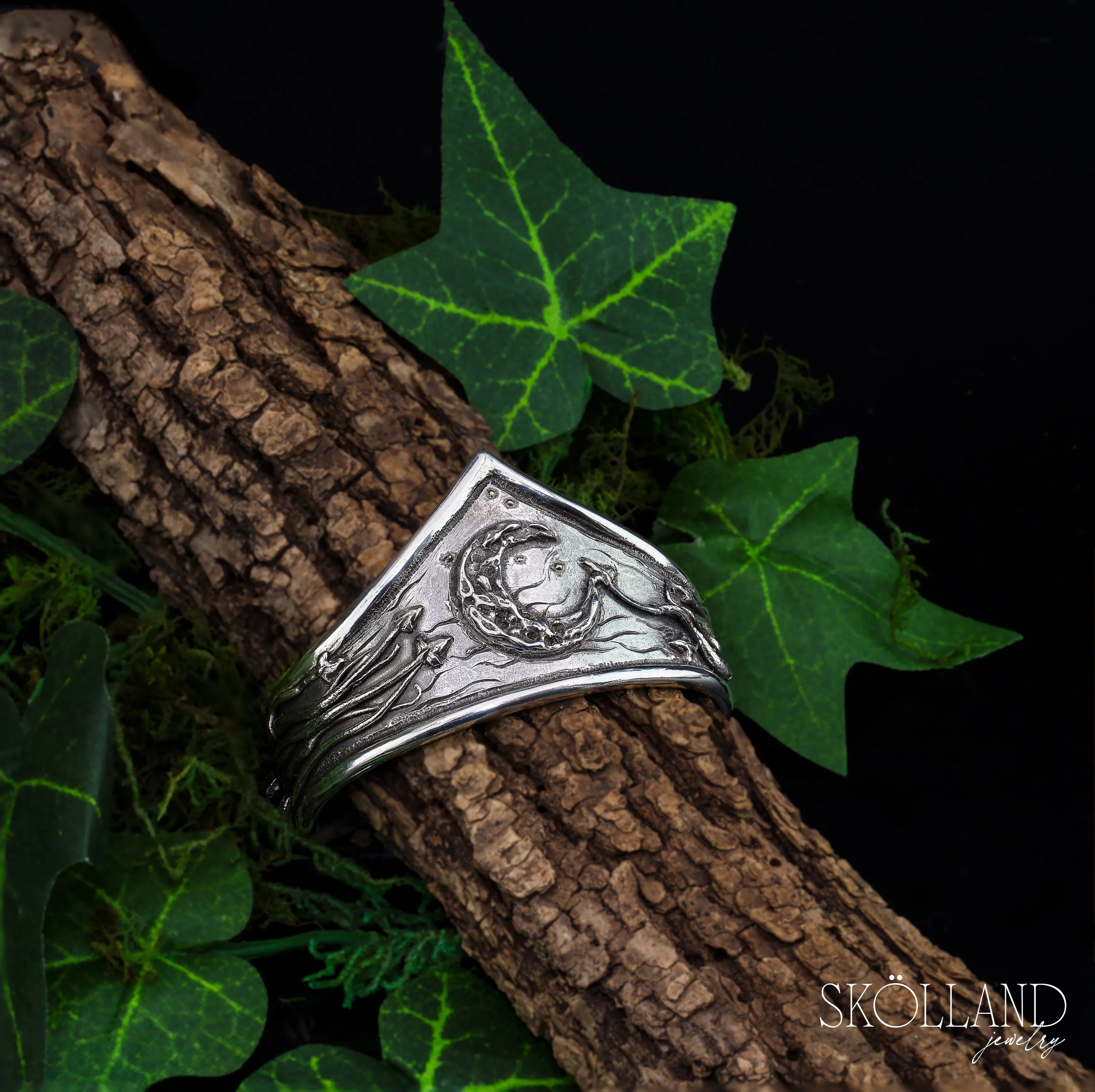 Looking Up-Sterling Silver Crescent Moon and Ivy Chain Bracelet