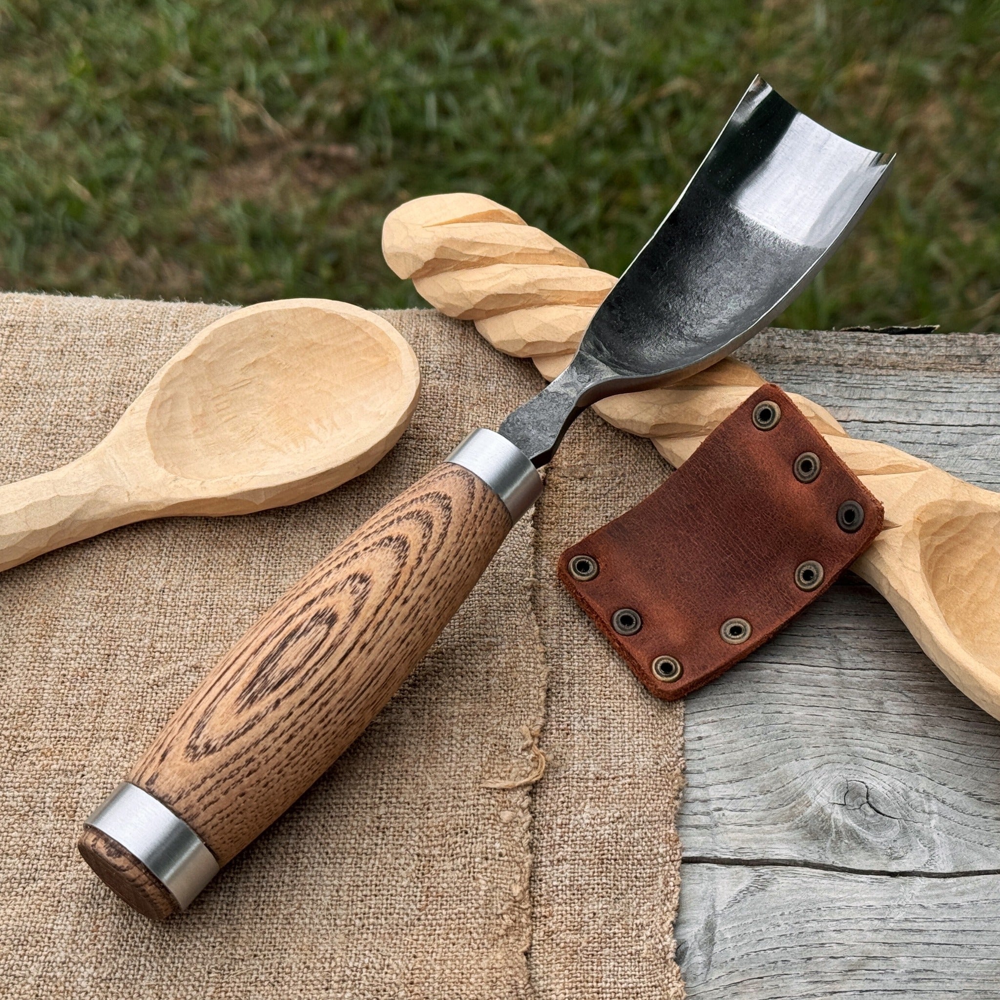 Curved Bowl Gouge, 10 - 45 mm (0.4 - 1.8 inches) | Bent Gouge | Wiccan Center