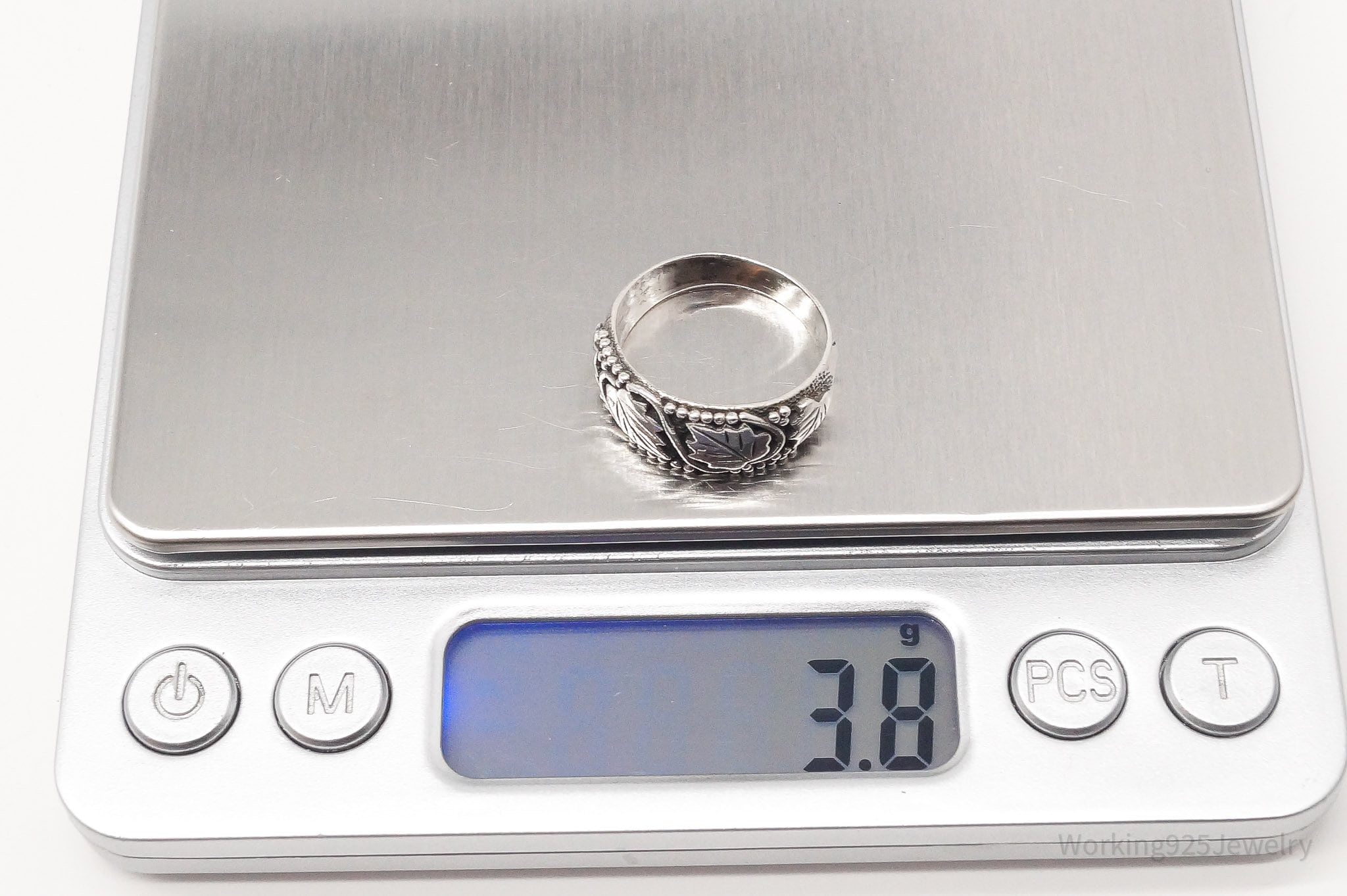 Vintage Leaves Sterling Silver Band Ring - Size 6.5 | Jewelry > Rings | Wiccan Center