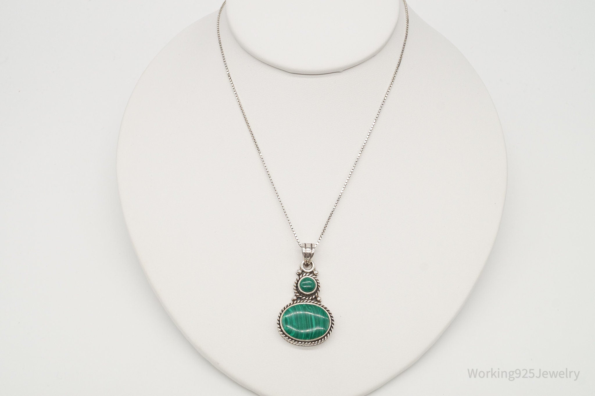 Vintage Large Malachite Southwestern Sterling Silver Necklace | Jewelry > Necklaces > Pendants | Wiccan Center