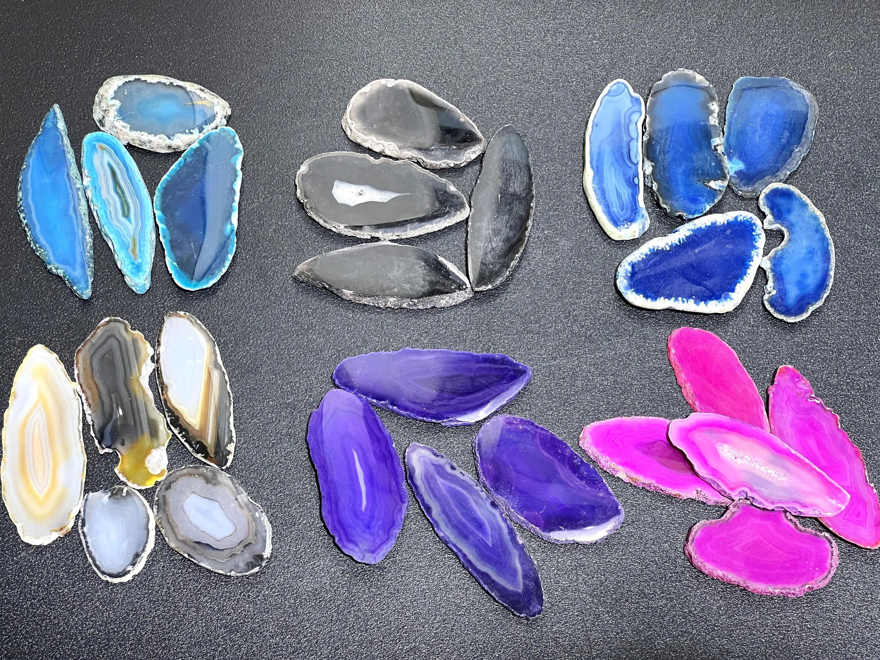 Small Agate Slices (1 Pound)(1-1.5 Inches)(Size #000) One LB Wholesale Polished Pink Black Blue Brown Teal Pink Purple Red Mixed Colors Amazing Crystals