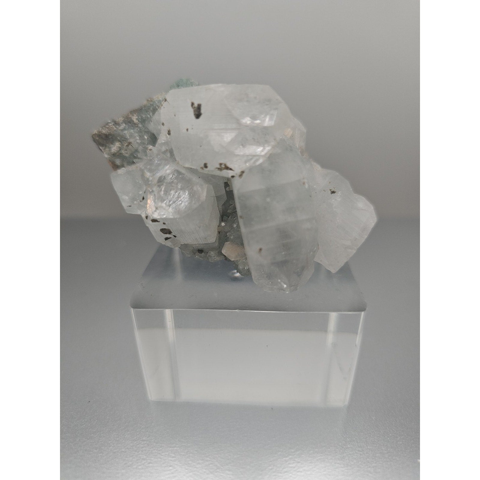 Apophyllite crystal specimen 108grams | Mineral Specimens | Wiccan Center