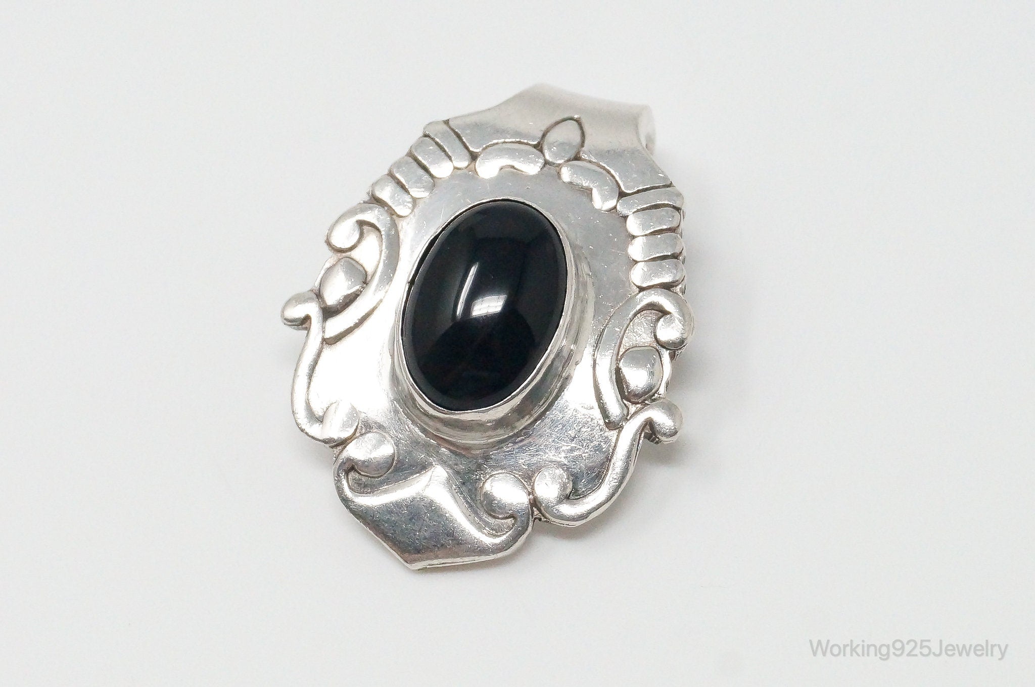 Large Vintage Mexico Black Onyx Art Deco Sterling Silver Pendant | Jewelry > Necklaces > Pendants | Wiccan Center