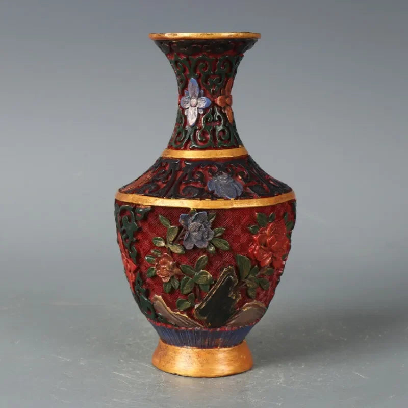 Chinese Antique Jingdezhen Flower & Bird Vase – Qing Qianlong Style