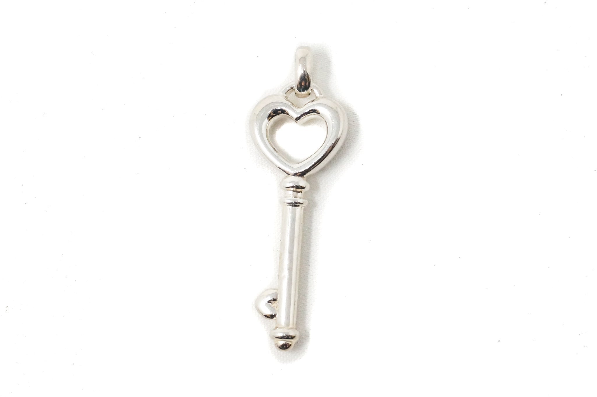 Vintage Designer JCM Key To My Heart Sterling Silver Necklace Pendant | Jewelry > Necklaces > Pendants | Wiccan Center
