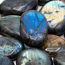 Labradorite Palm Stone - A Quality | Palm Stone | Wiccan Center