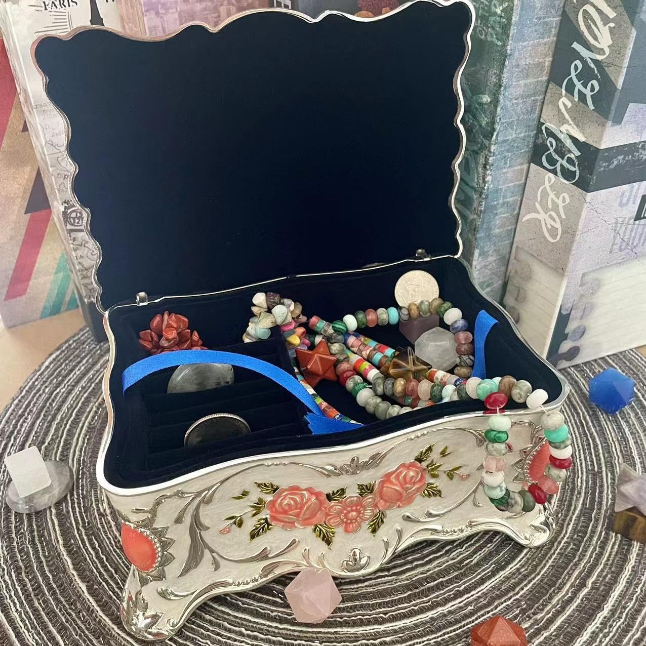 Ornate Pastoral-Style Jewelry Box – Velvet-Lined Gift for Girls & Women