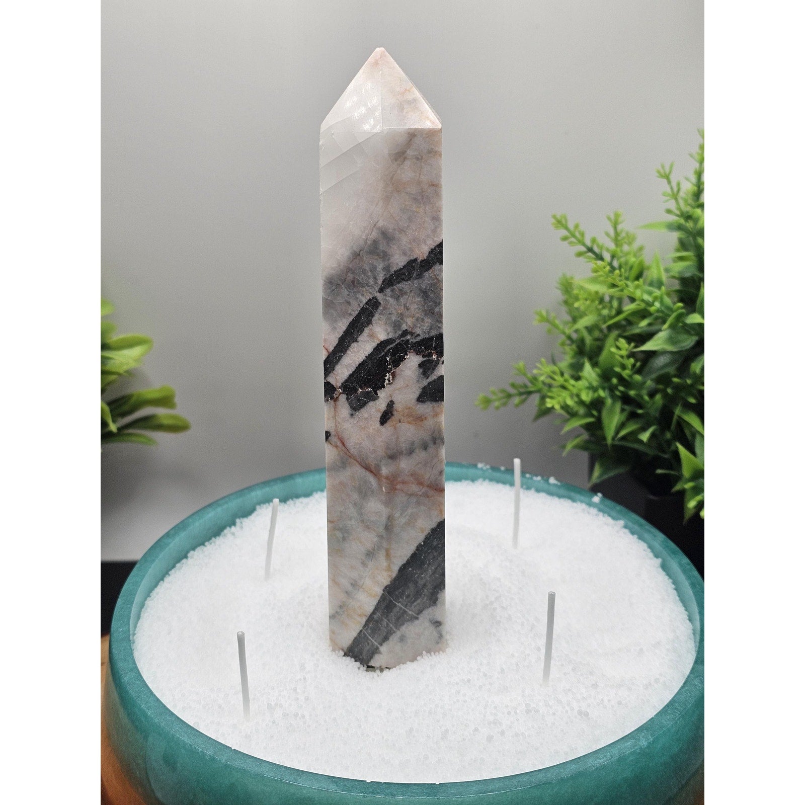 Zebra Stone resin candle