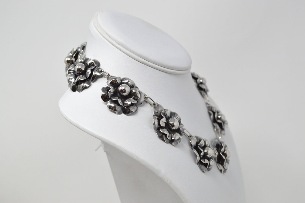 Vintage Mexico Sterling Silver Artisan 3D Oxidized Flower Motif Necklace 16 Inch | Jewelry > Necklaces | Wiccan Center
