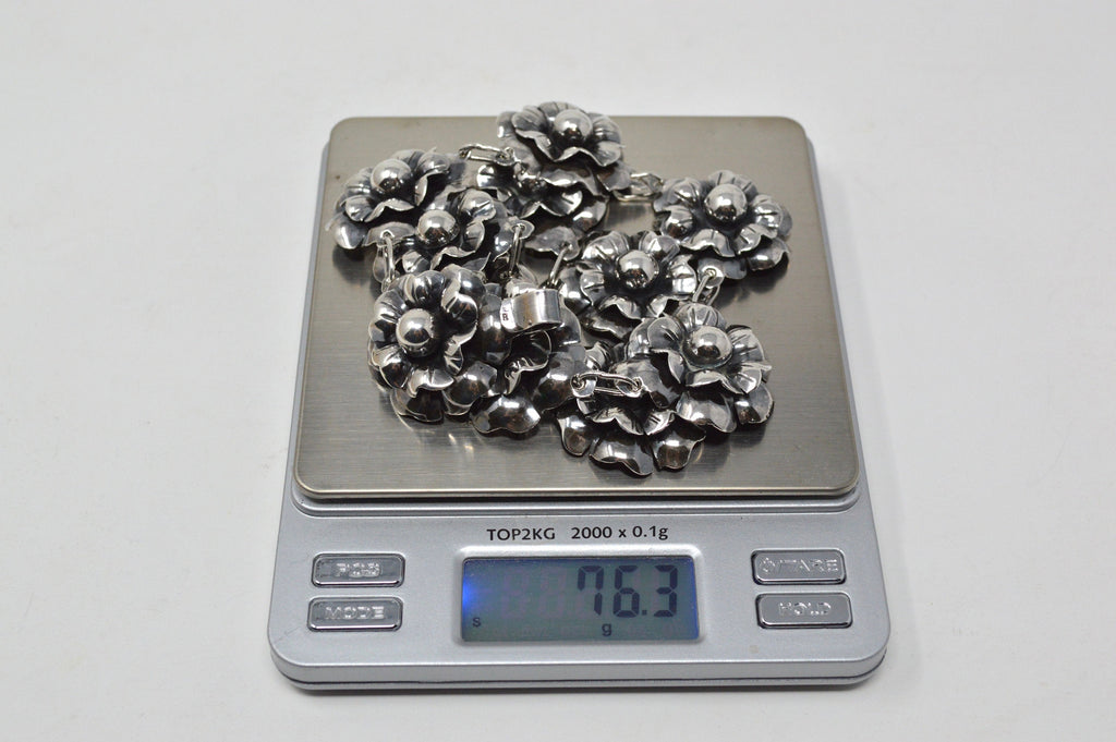 Vintage Mexico Sterling Silver Artisan 3D Oxidized Flower Motif Necklace 16 Inch | Jewelry > Necklaces | Wiccan Center