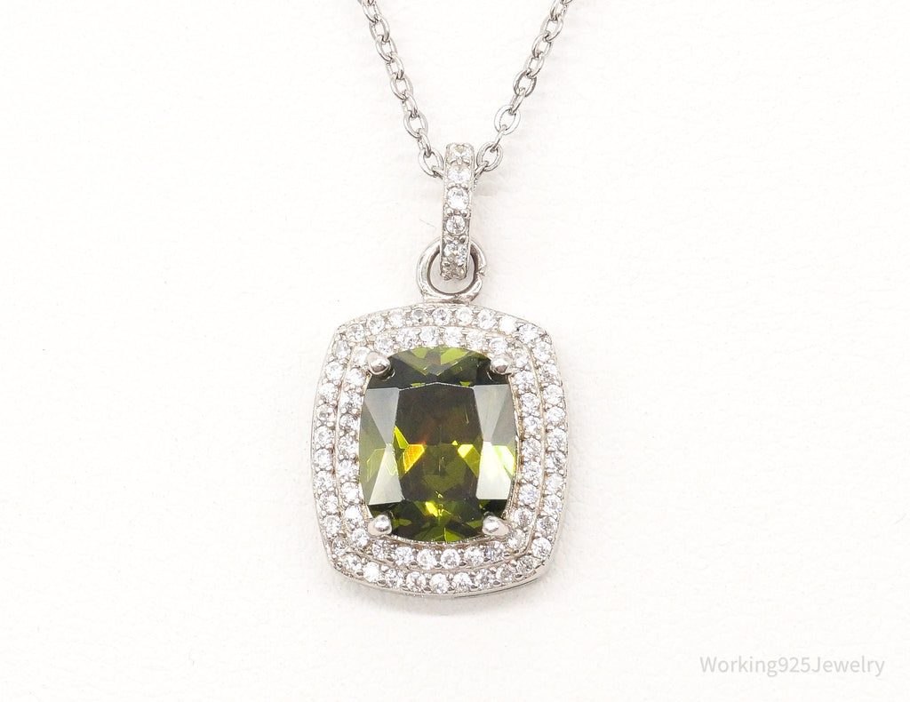 Designer Ryze Peridot Cubic Zirconia Sterling Silver Necklace | Jewelry > Necklaces > Pendants | Wiccan Center