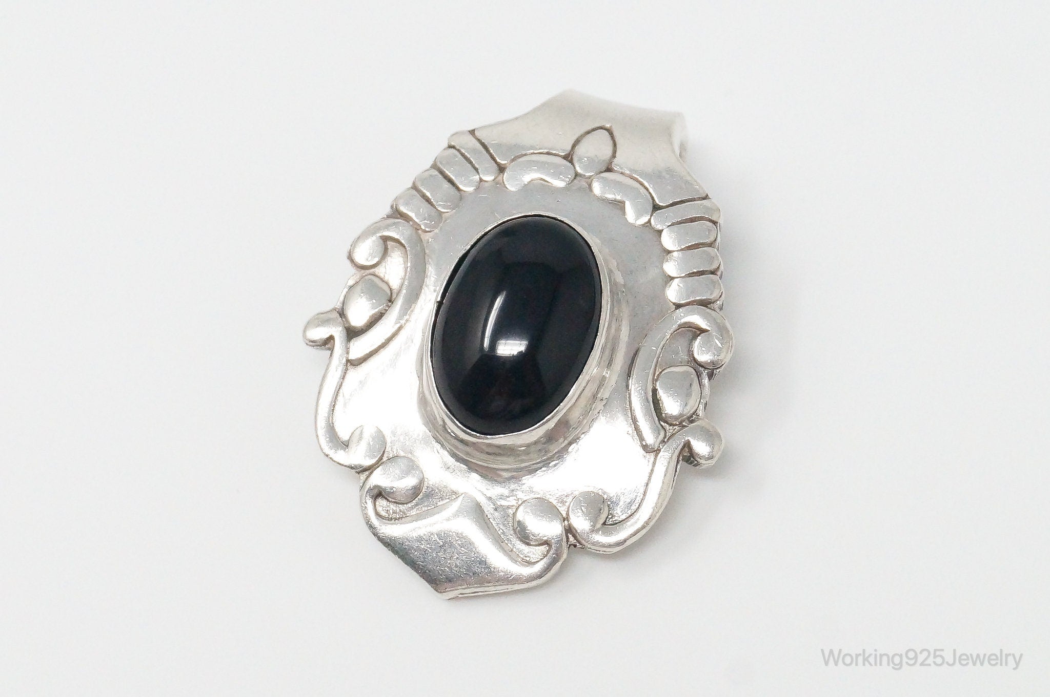 Large Vintage Mexico Black Onyx Art Deco Sterling Silver Pendant | Jewelry > Necklaces > Pendants | Wiccan Center