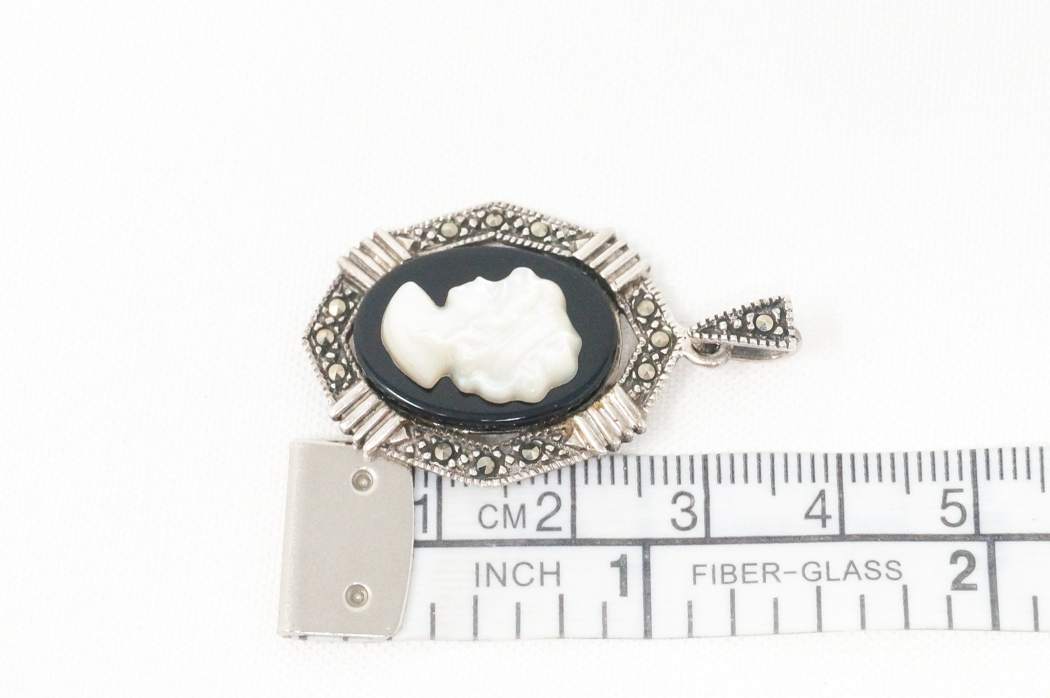Vtg Carved Cameo Mother Of Pearl Woman Sterling Silver Necklace Pendant | Jewelry > Necklaces > Pendants | Wiccan Center