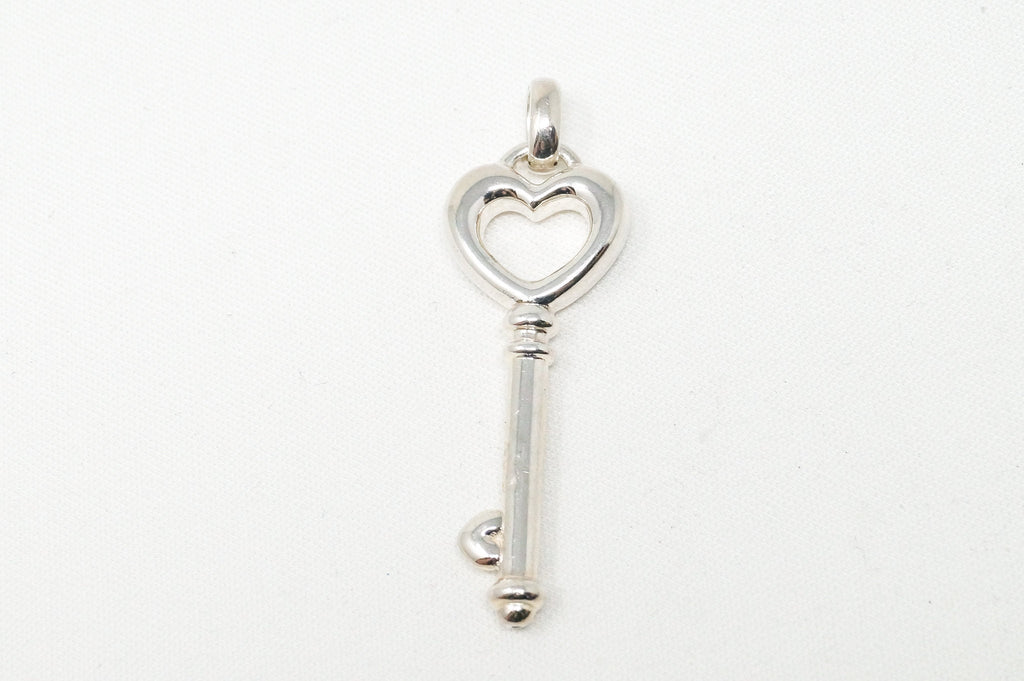Vintage Designer JCM Key To My Heart Sterling Silver Necklace Pendant | Jewelry > Necklaces > Pendants | Wiccan Center