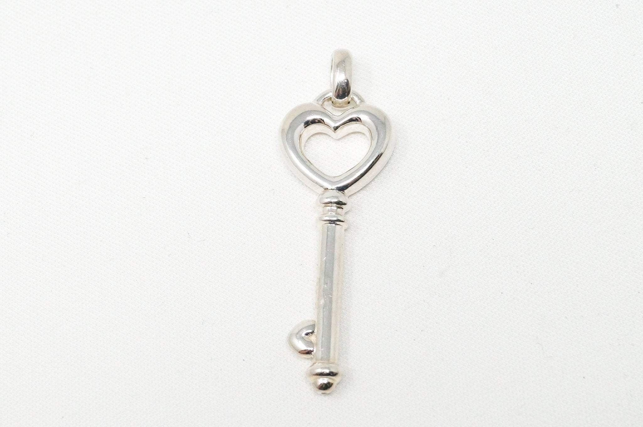 Vintage Designer JCM Key To My Heart Sterling Silver Necklace Pendant | Jewelry > Necklaces > Pendants | Wiccan Center