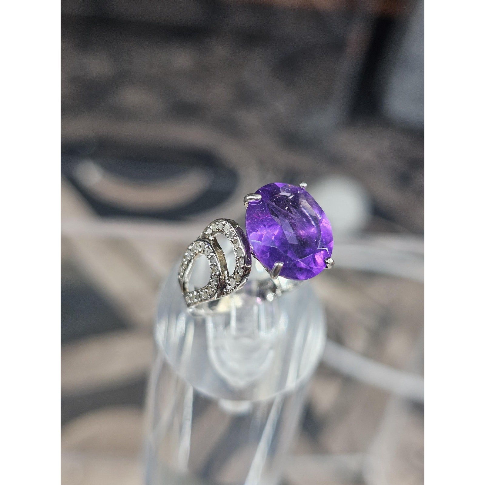 Womens 14K White Gold Platinum Finish Size 6 Ring Amethyst & Diamonds