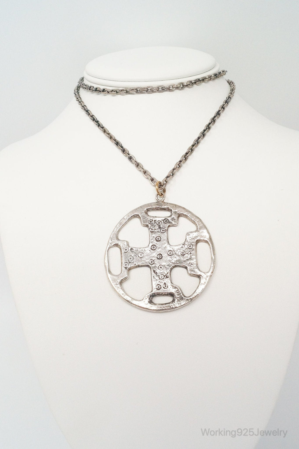 Vintage Metropolitan Museum of Art Sterling Silver Necklace | Jewelry > Necklaces > Pendants | Wiccan Center