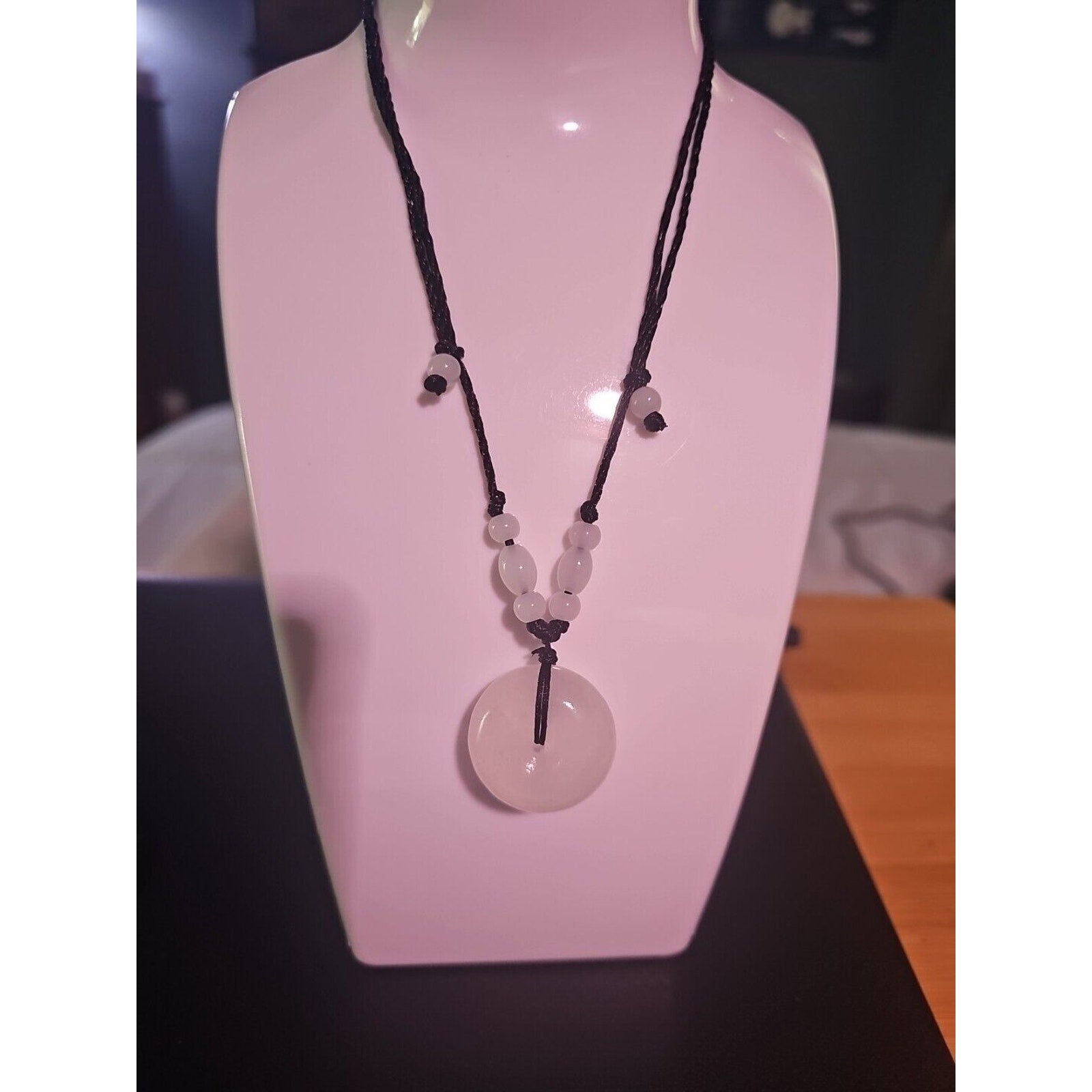 Beautiful! Natural Jade Peace Lucky Buckle Pendant Necklace Healing Adjustable