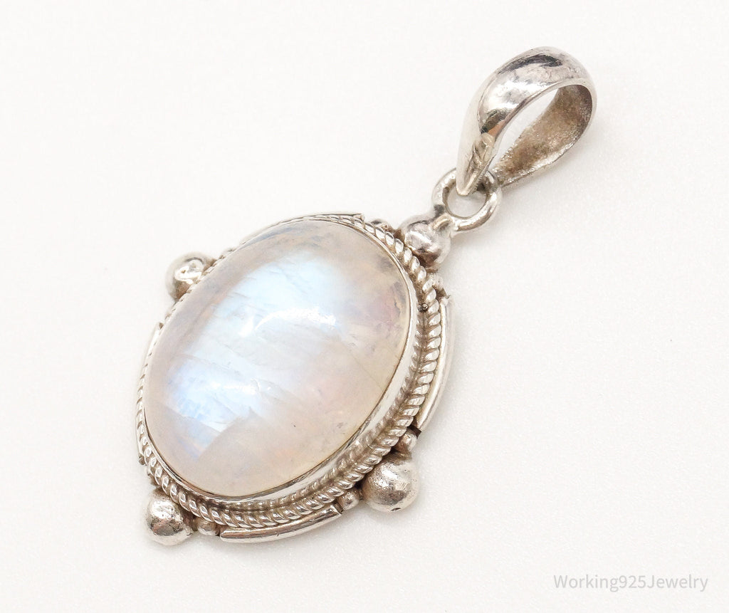 Vintage Moonstone Sterling Silver Southwestern Pendant | Jewelry > Necklaces > Pendants | Wiccan Center