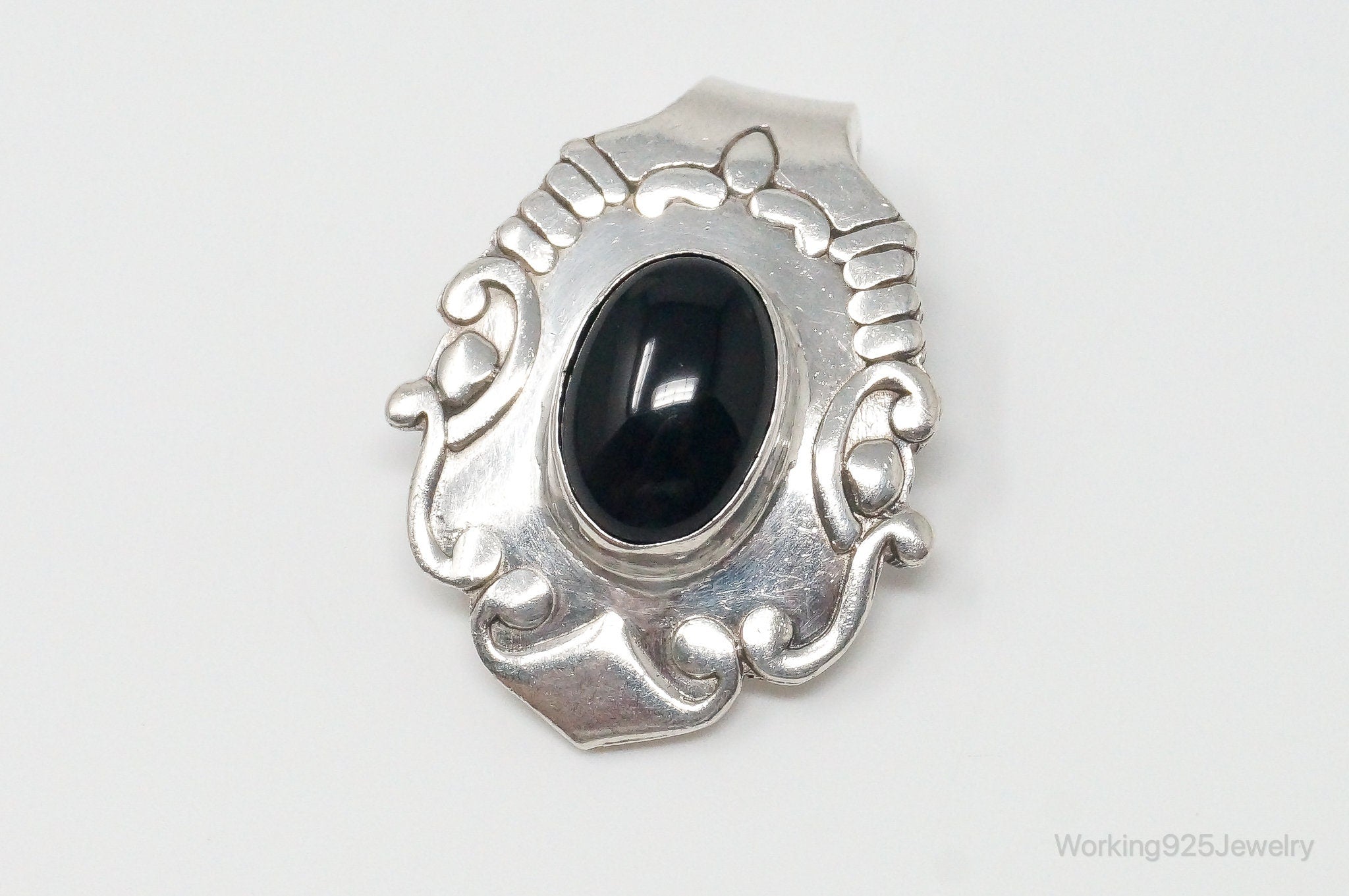 Large Vintage Mexico Black Onyx Art Deco Sterling Silver Pendant | Jewelry > Necklaces > Pendants | Wiccan Center